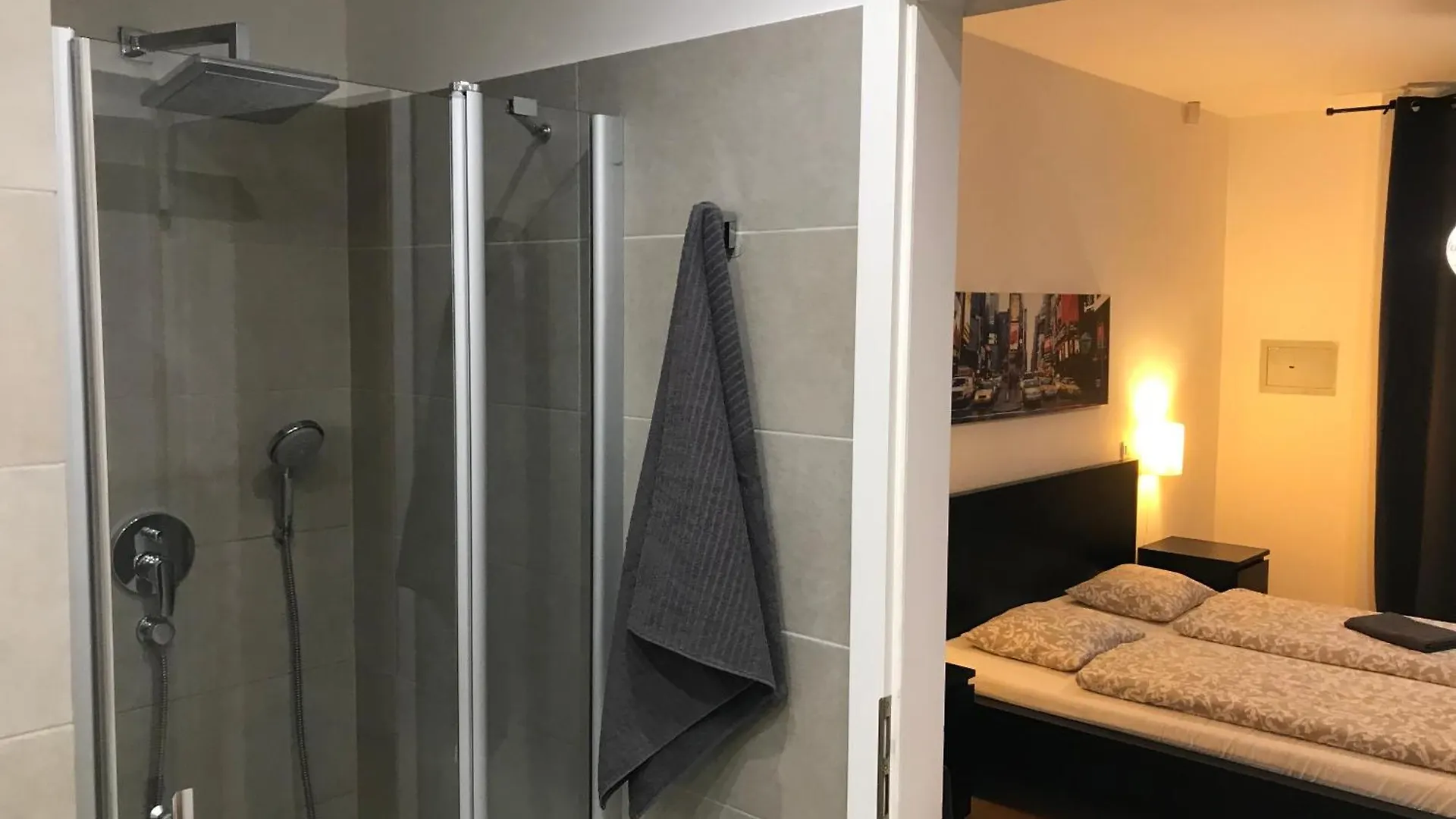 B&B Krocinova براغ 0*,